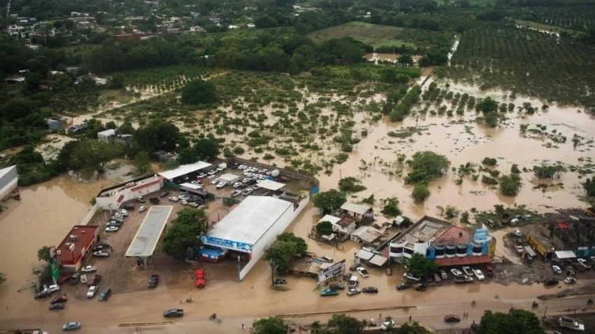 В Мексике тропические штормы унесли жизни не менее 44 человек