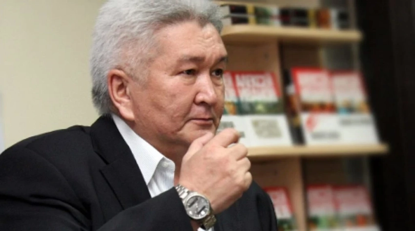 Феликс Кулов: Кыргызстан ожидают в течение ближайшего времени досрочные выборы в ЖК и референдум