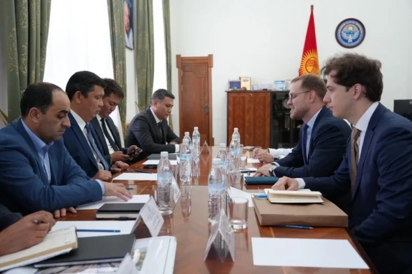 Мэр Бишкека встретился с представителями Яндекс GO