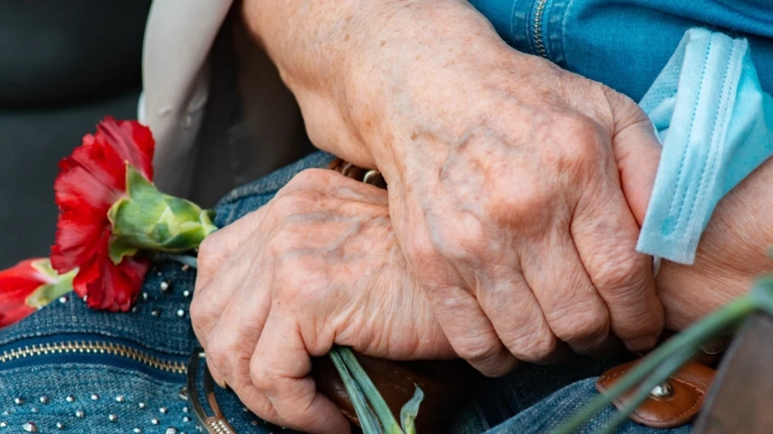 Премьер Франции объявил об отсрочке пенсионной реформы