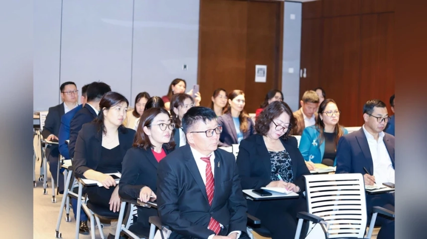 FRC предоставляет аймакам полномочия по борьбе с финансовыми преступлениями