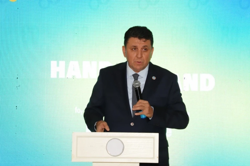 Телегей, Береке, Бакыт. В Кыргызстане выпустили серию из трех почтовых марок