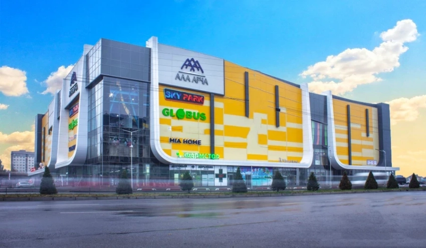 В Бишкеке эвакуировали посетителей ТЦ «Ала-Арча»