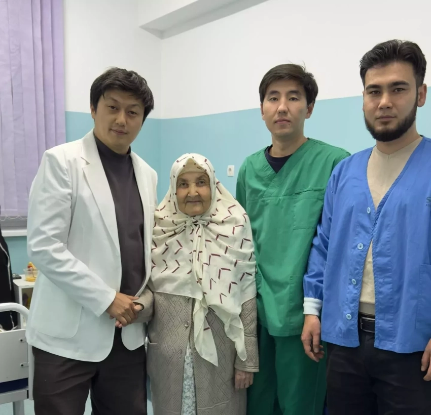 В Кыргызстане проведена уникальная операция по имплантации аортального клапана сердца 73-летней пациентке
