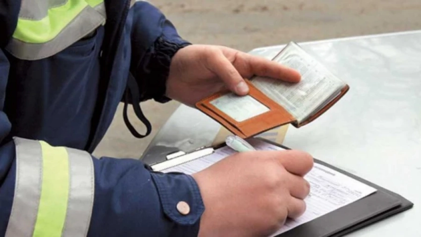 Как заставить водителей платить штрафы, придумали в МВД