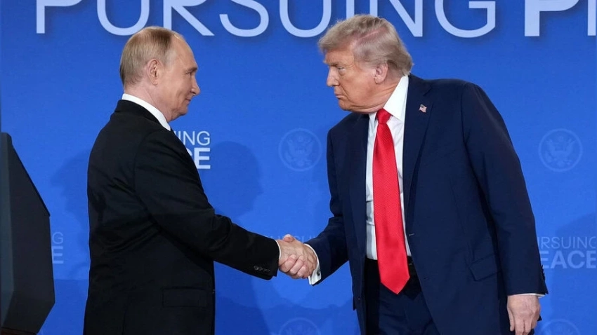 СМИ сообщают о возможном срыве саммита Путина и Трампа в Будапеште. Президент США заявил, что решение пока не принято