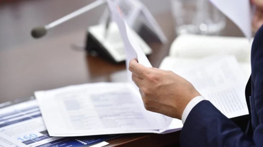 Партии, профсоюзы и религиозные организации обязали раскрывать свои доходы и расходы