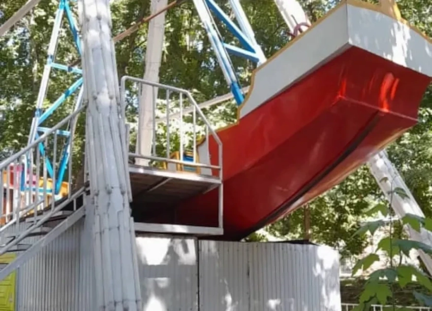 Гибель девушки в парке Оша. Оператора аттракциона задержали