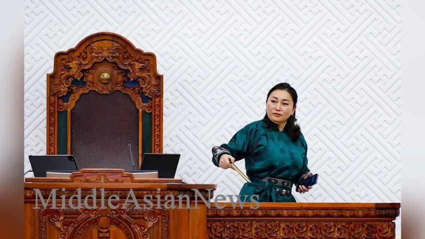 Вице-спикер парламента Булгантуяа может быть лишена мандата по инициативе фракции Демпартии