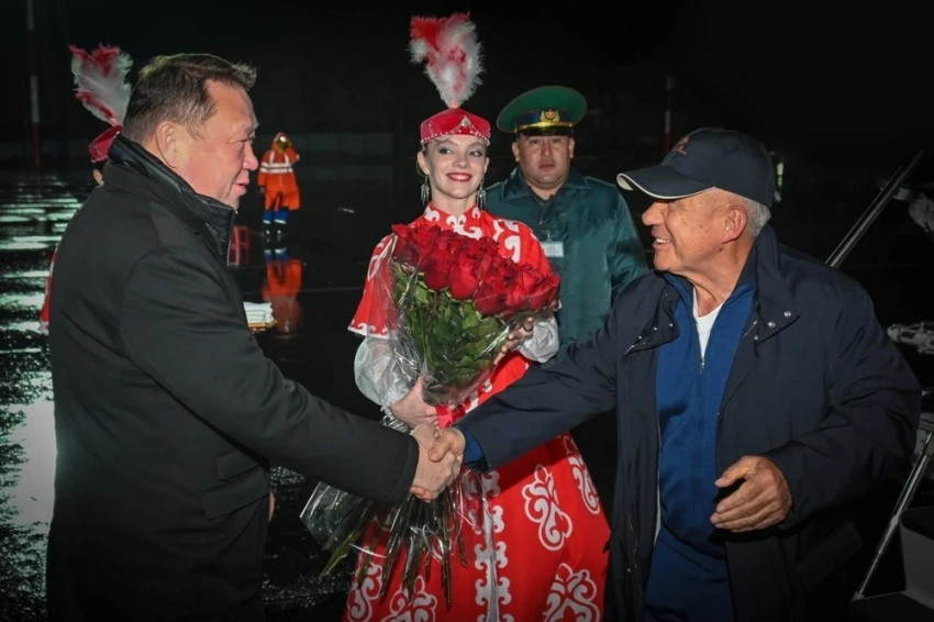 Раис Татарстана Рустам Минниханов прибыл с рабочим визитом в Казахстан