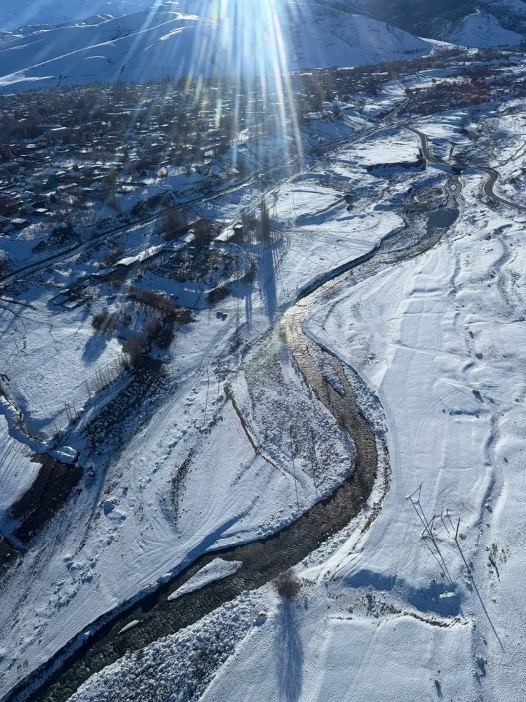 Адылбек Касымалиев осмотрел объекты ирригации и водохранилища Чуйской области