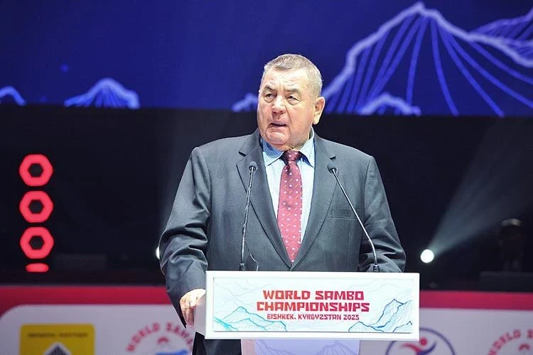 Чемпионат мира по самбо в Бишкеке завершился. У Кыргызстана два золота (видео и фото)