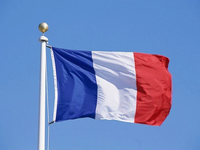 Исламофобское исследование о мусульманах Франции связали с ОАЭ