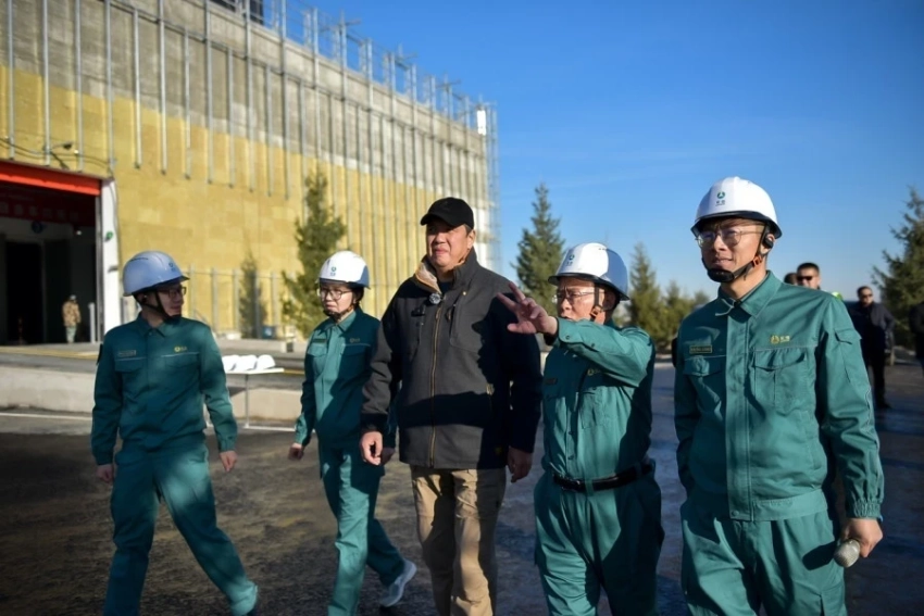 В Бишкеке началась поставка ТБО на новый мусороперерабатывающий завод