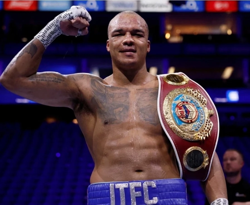 Фабио Уордли стал чемпионом мира WBO после отказа Усика от титула