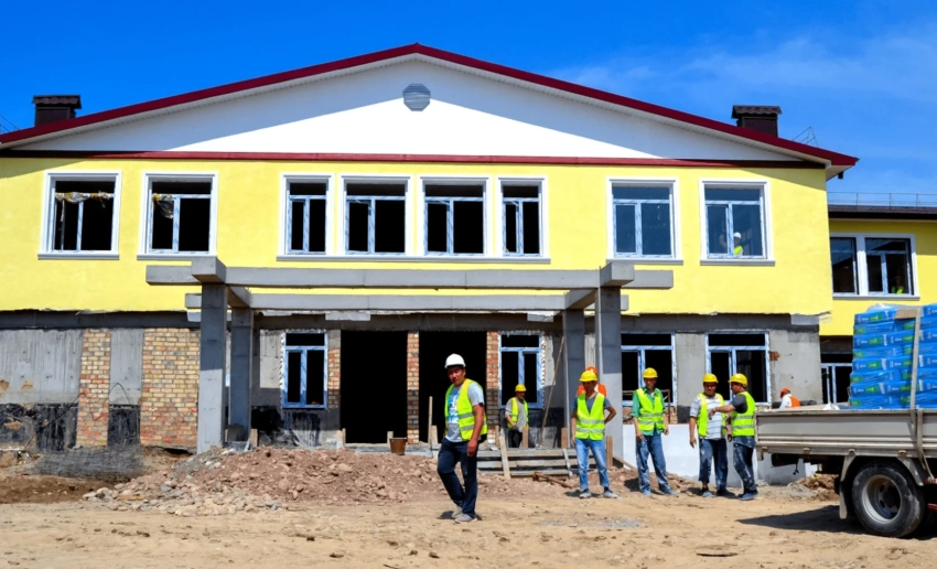 В Кыргызстане к 1 сентября 2027 года откроются первые три из девяти русскоязычных школ