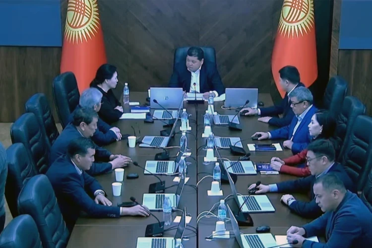 ЦИК разбирает итоги выборов по округу № 13, там победил Бакыт Сыдыков