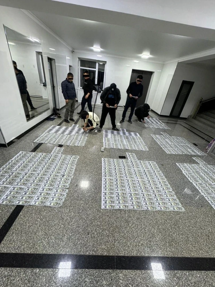 ГКНБ задержал подозреваемых в вымогательстве $180 тыс. Один из них - сотрудник СБНОН