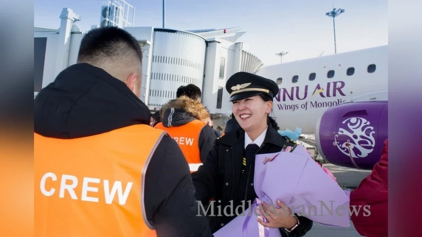 Небо. Самолет. Девушки. В авиакомпании Hunnu Air работает вторая девушка-пилот