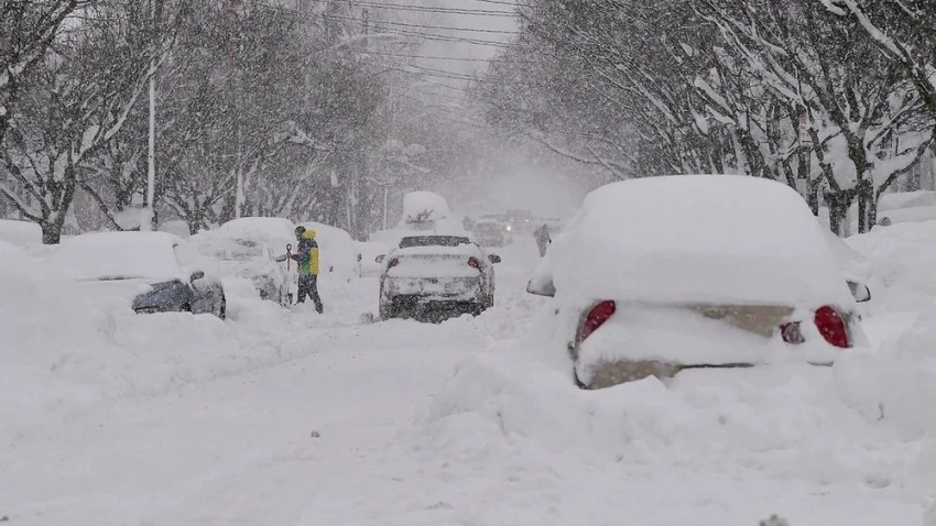 Движение на трассах ограничили в трёх регионах Казахстана из-за непогоды
