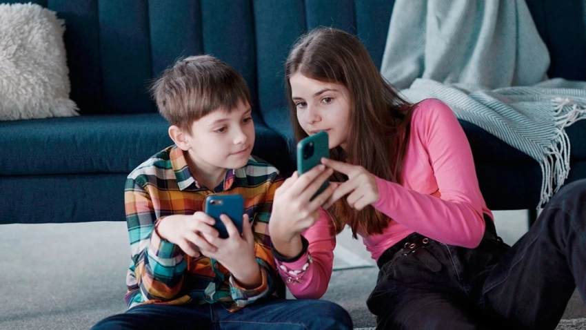 В Австралии вступил в силу запрет соцсетей детям до 16 лет