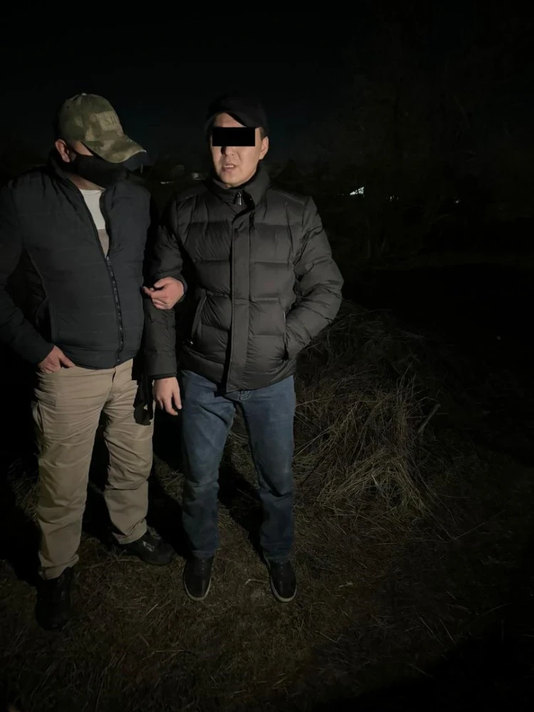 Милиционера ОВД Жайылского района обвиняют в вымогательстве крупной суммы