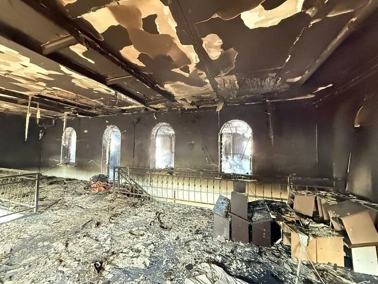 В Бишкеке потушили пожар в мечети