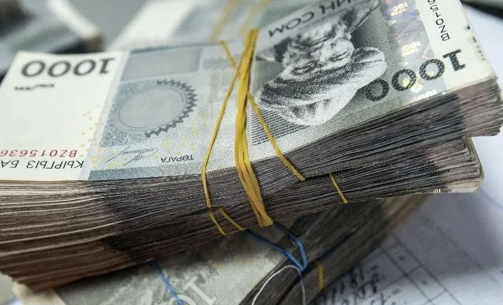 Названы сферы с самым высоким ростом зарплат в Кыргызстане