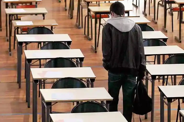 Антимонопольная служба предлагает вернуть госрегулирование контрактов в вузах Кыргызстана