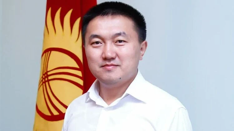 От строительства к лекарствам. Что известно о замдиректора ГП «Кыргызфармация»