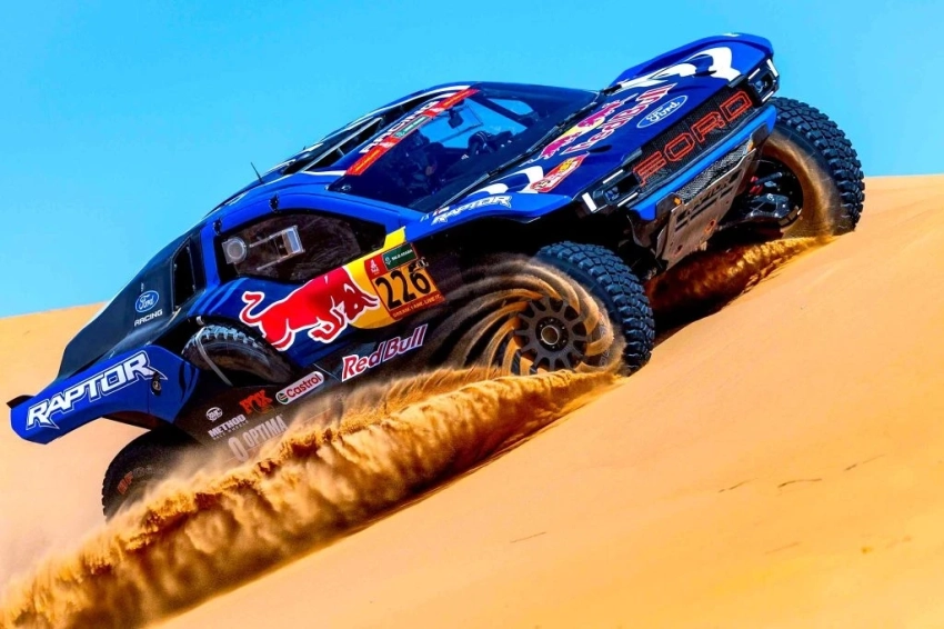 Экипаж под флагом Кыргызстана выступает на ралли «Дакар-2026»