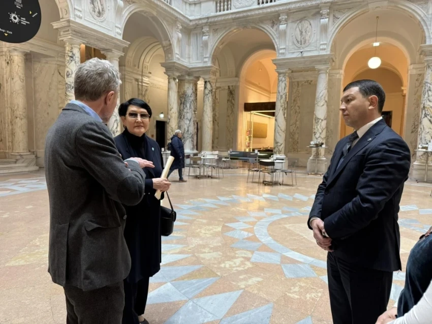 Министр культуры КР посетил университет музыки в Австрии