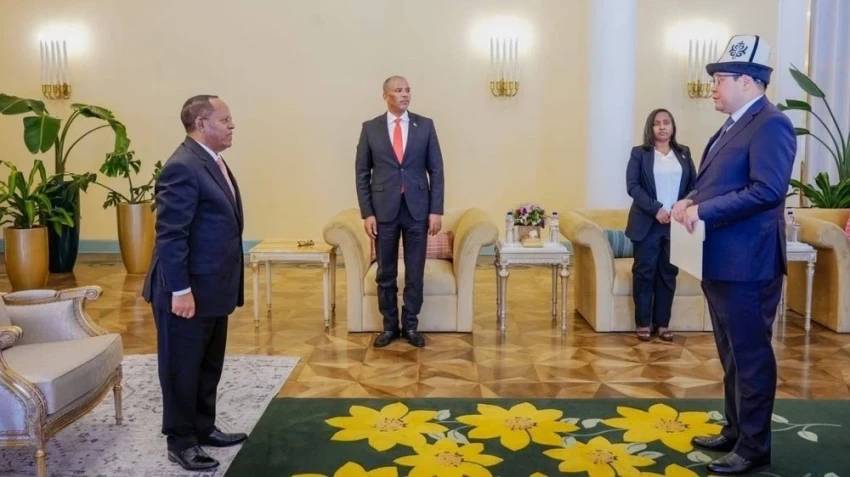 Посол КР Адылбек Тультемиров вручил верительные грамоты президенту Эфиопии