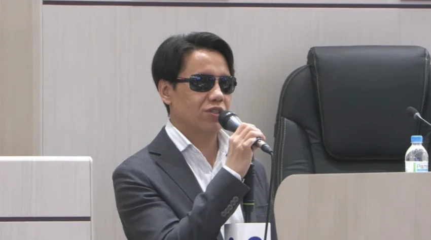 Из-за отмены визарана в Кыргызстане рушатся семьи — Дастан Бекешев