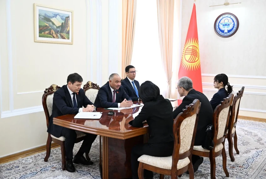 В Жогорку Кенеше обсудили сотрудничество с Японией