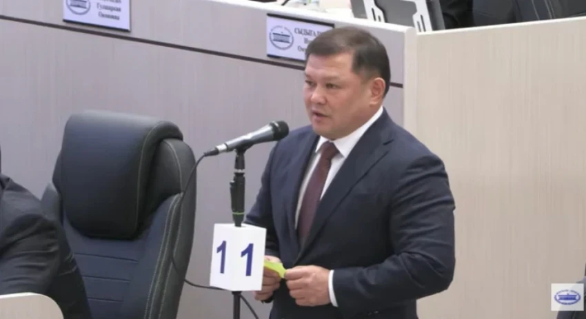 Спикера Жогорку Кенеша просят решить проблему экспорта товаров в Россию