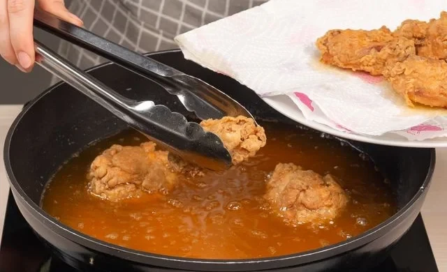 Депутат предложила усилить контроль за использованием подсолнечного масла в кафе и на рынках