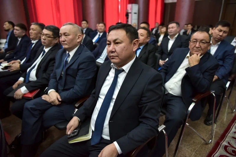 Байгончоков: Средняя зарплата в Бишкеке превысила 50 тысяч сомов