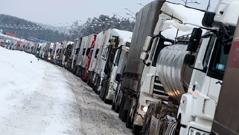 Россия «на постоянной основе» ужесточит таможенный контроль на границе с Казахстаном