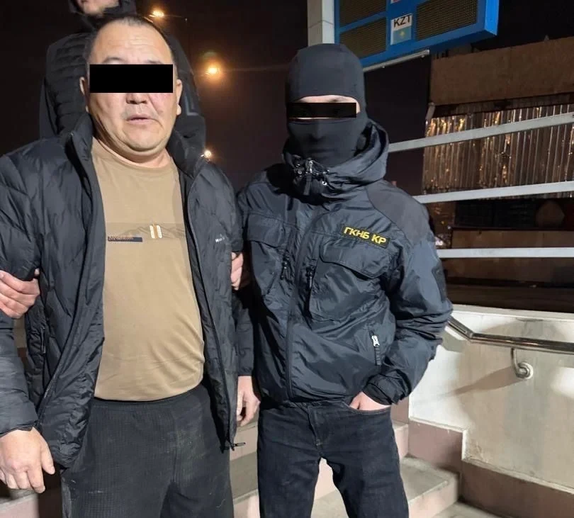 ГКНБ задержан гражданин, выдававший себя за сотрудника МВД и вымогавший деньги