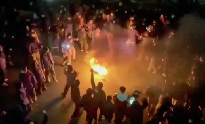 СМИ: в Иране возобновились протесты