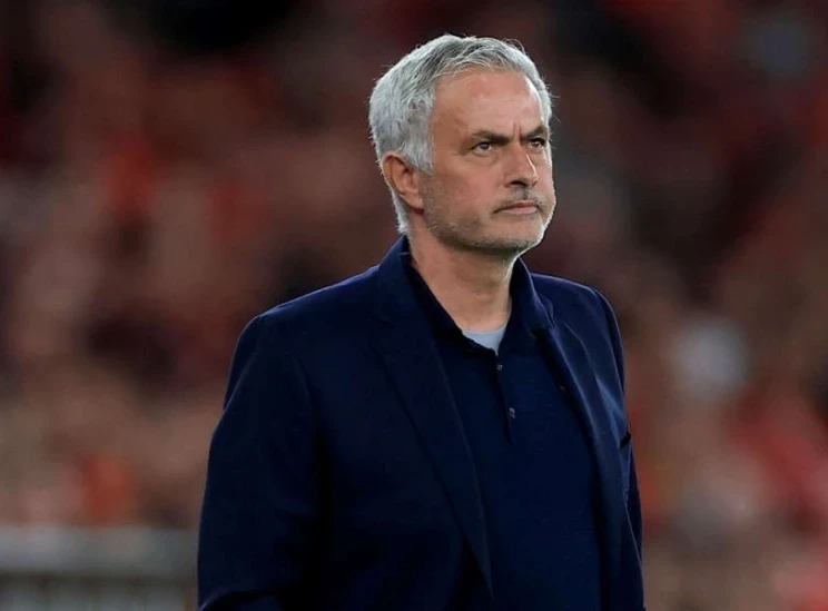 Жозе Моуринью объявил бойкот прессе перед ответным матчем с "Реалом"