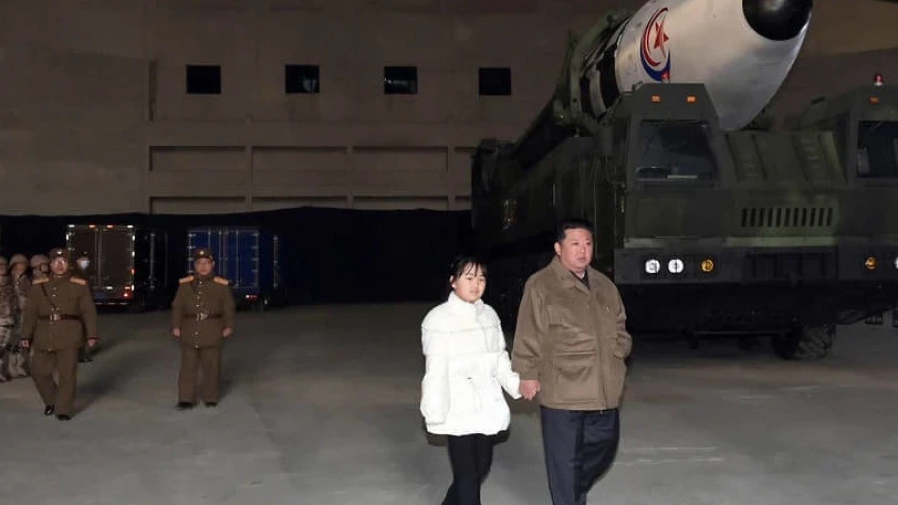 The Chosun Daily: Ким Чен Ын назначил 13-летнюю дочь главой ядерных сил КНДР