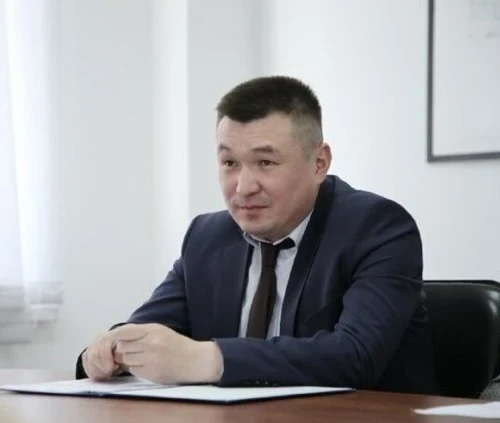 Акимы Кара-Сууйского и Тогуз-Тороуского районов ушли в отставку