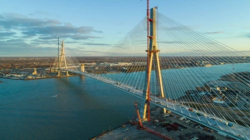 Трамп пригрозил заблокировать открытие нового моста между США и Канадой