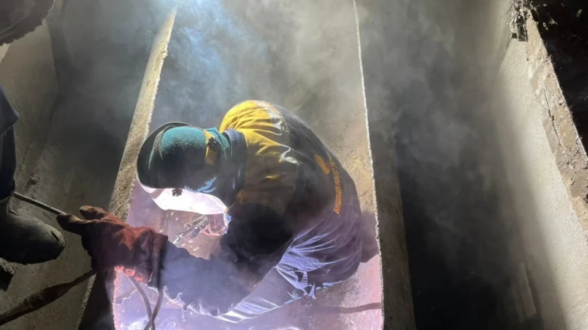 В Бишкеке устранили аварию на теплотрассе по улице 7 Апреля