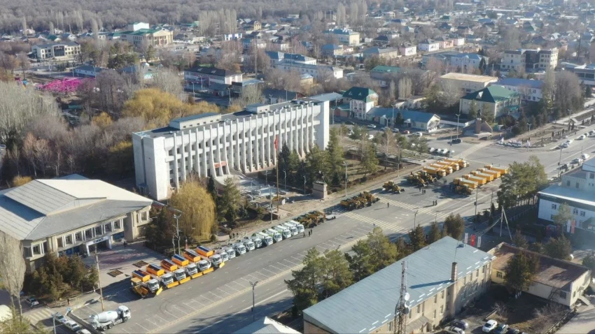 Таласской области передали 42 единицы спецтехники отечественного производства