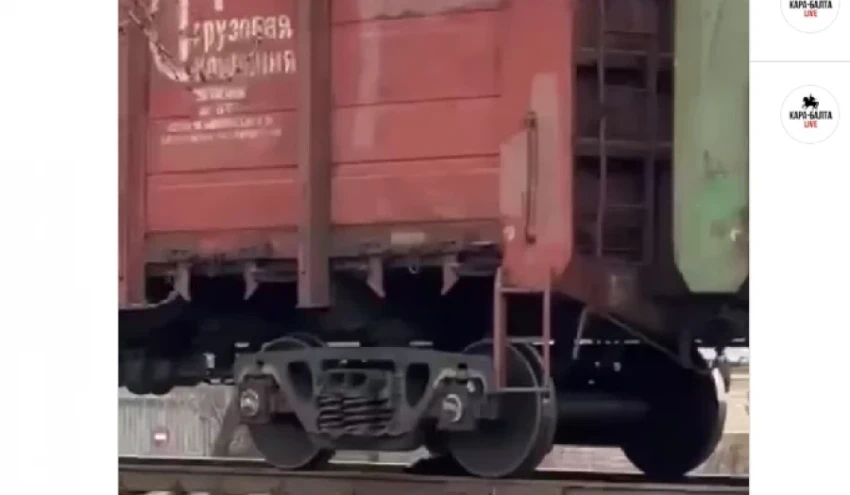 Грузовой поезд сбил парня в Кара-Балте