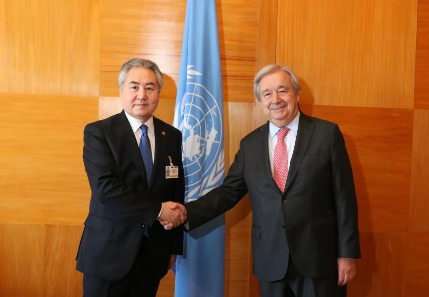 Жээнбек Кулубаев встретился с генсеком ООН Антониу Гутерришем