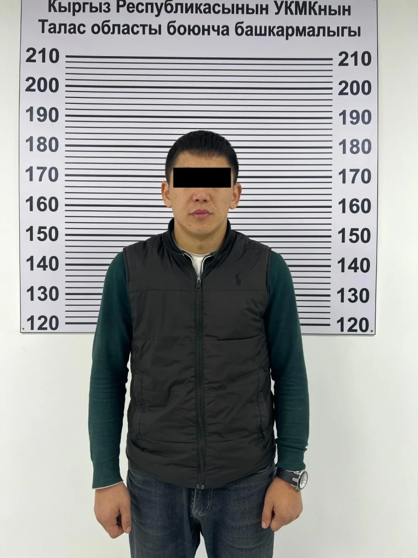 В Таласе по подозрению в вымогательстве взятки задержан сотрудник милиции